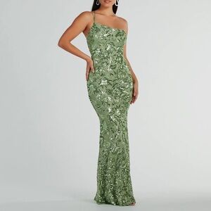 Windsor Sequin Formal Dress